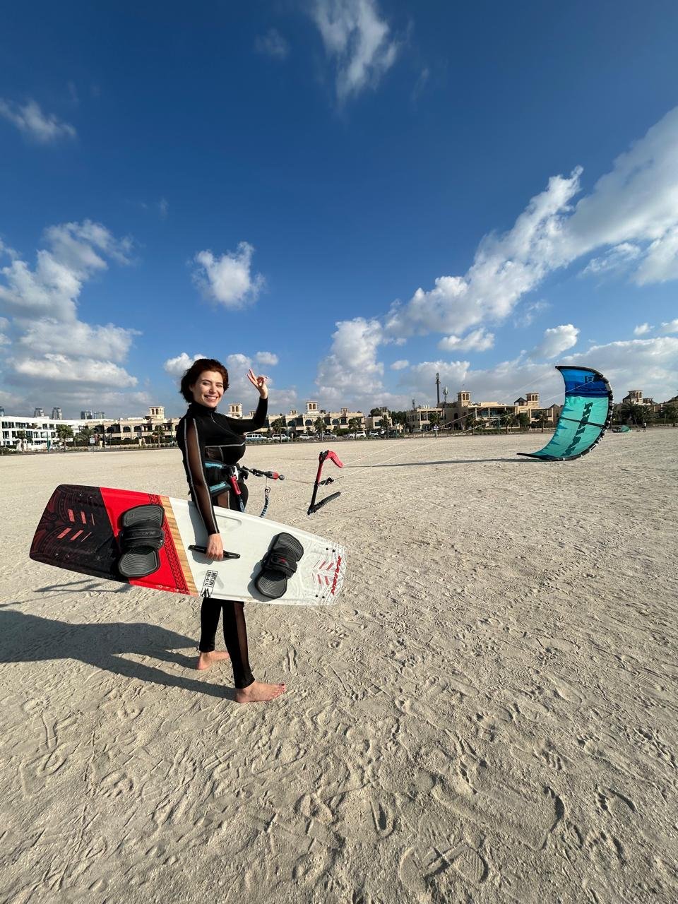 Kitesurfer riding near Burj Al Arab